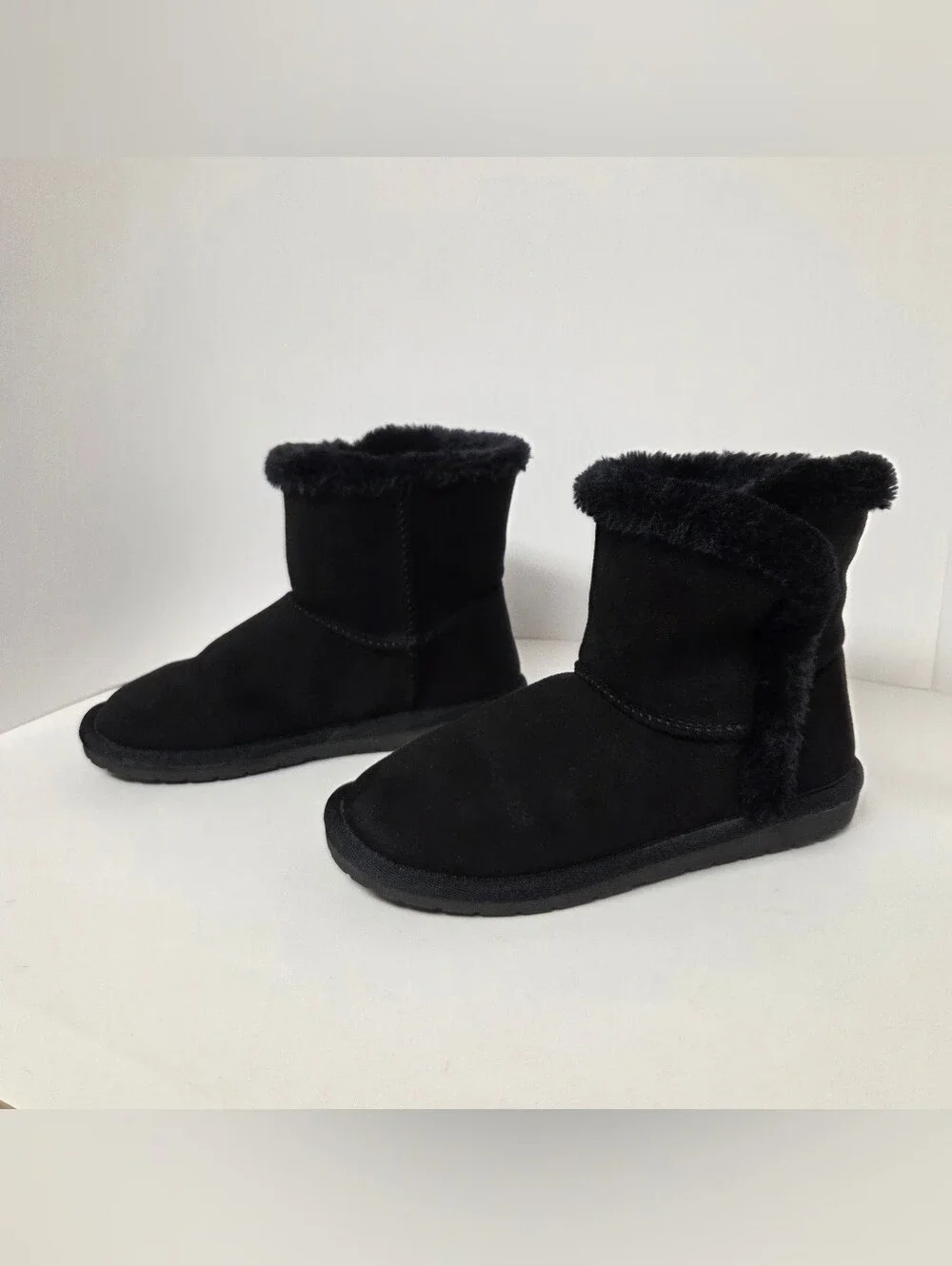 True Craft Polly Black Faux Fur Winter Boots Women’s Size 6M. #0237